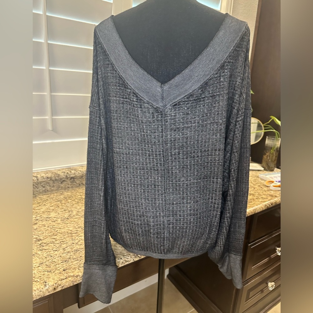 We The Free by Free People | Waffle Knit V-Neck Pullover | Size S - Picture 2 of 4